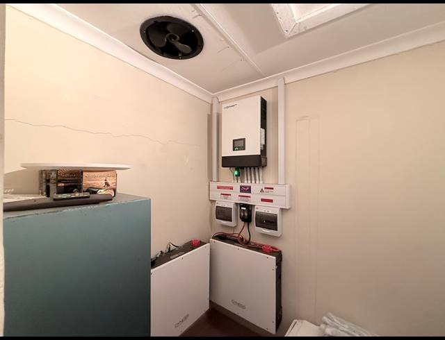 4 BEDROOM HOUSE FOR SALE IN SCHUINSHOOGTE